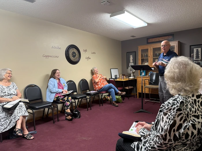 Church in Pella, IA Church Service Elderly Pella Nazarene